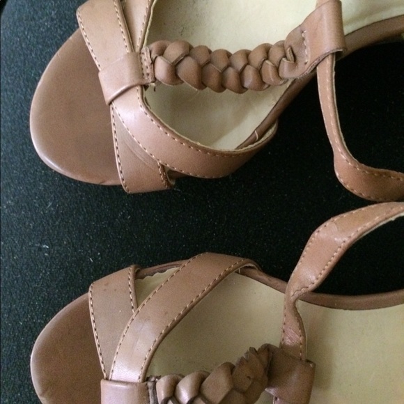 Sandals - Picture 2 of 5